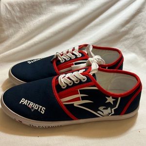 NFL PROPERTIES 2016 NEW ENGLAND PATRIOTS SNEAKERS TENNIS SHOES WOMAN SIZE 8.5